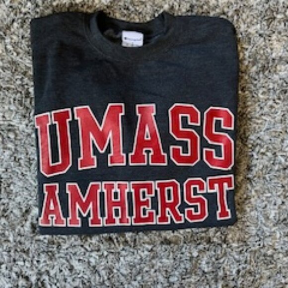 UMASS Amherst Champion Sweatshirt Size Small - NWOT - Picture 4 of 4